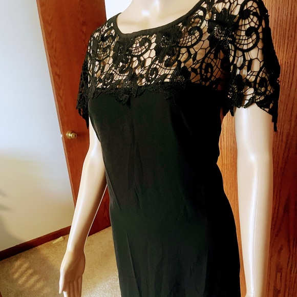 NWT/ MADE WITH LOVE LACE TRIM TUNIC/DRESS - Picture 3 of 6